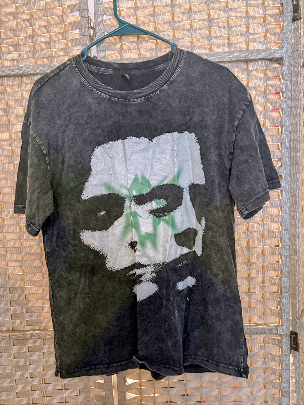 ROMWE Charcoal Grey Short-Sleeve Tee with White Face Graphic and Green Accents